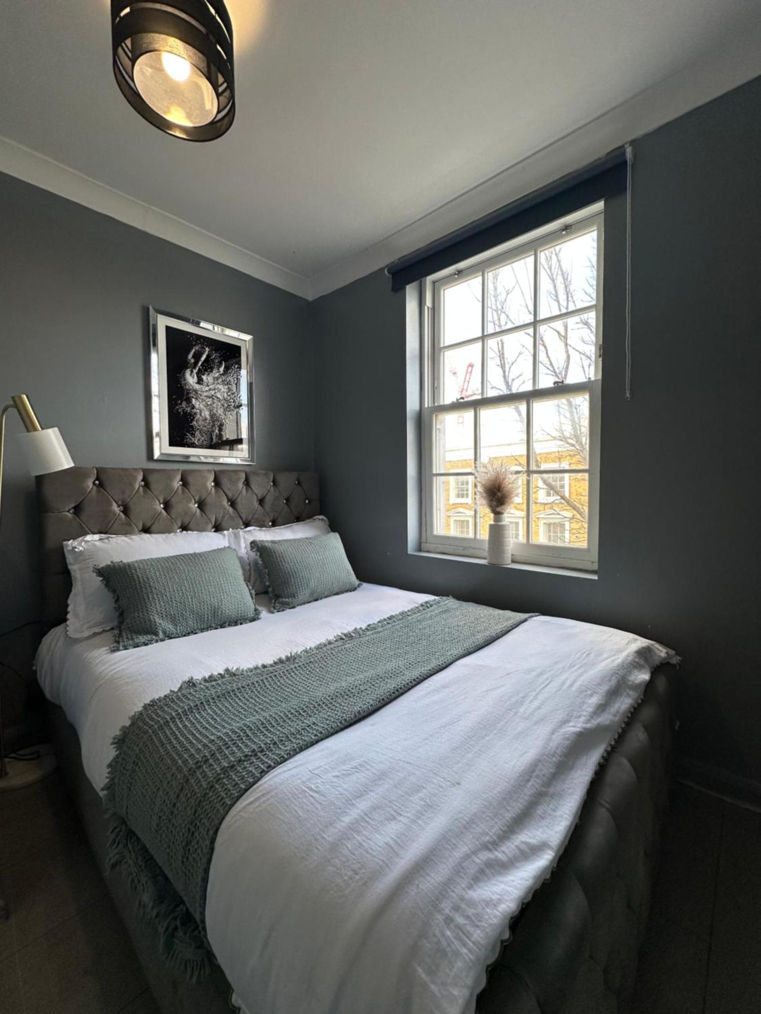 "Bright & Spacious" 3 Bedroom Flat By Kings Cross, St Pancras Station!!!!64 伦敦 外观 照片