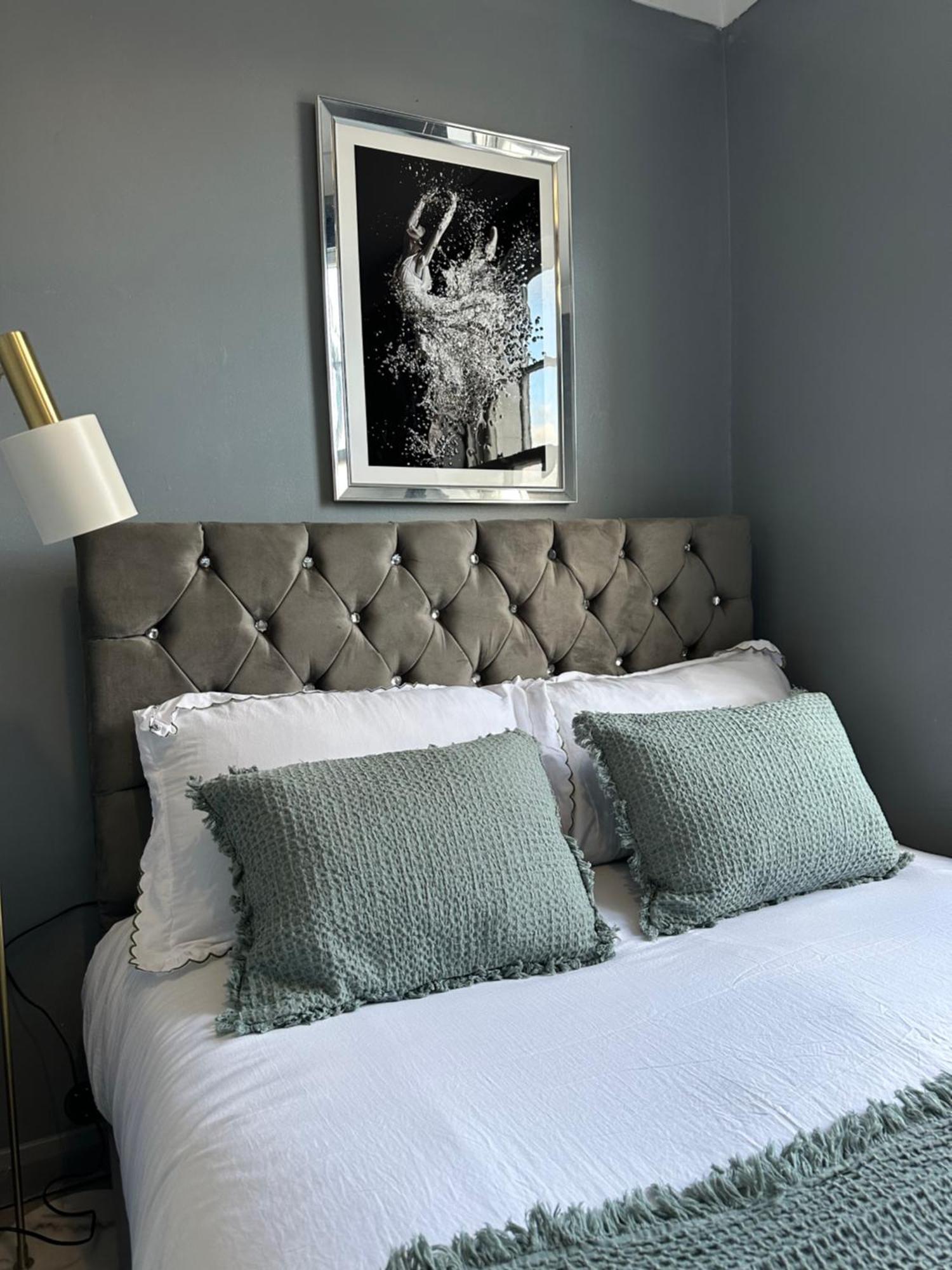 "Bright & Spacious" 3 Bedroom Flat By Kings Cross, St Pancras Station!!!!64 伦敦 外观 照片